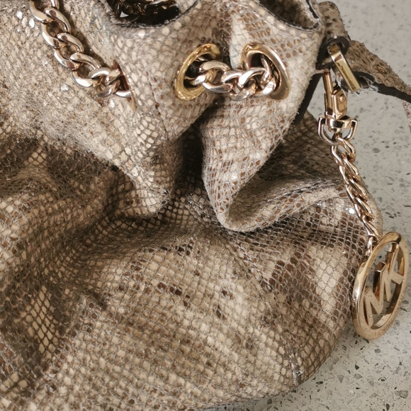 Michael Kors Purse - Authentic - Picture 3 of 8